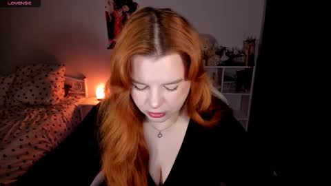 Snapshot of milky_wayx chatting on 11-11-25, 06:02 Lisa online show from 11-11-25, 06:02