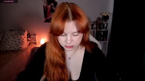 Snapshot of milky_wayx chatting on 11-22-25, 05:50 Lisa online show from 11-22-25, 05:50