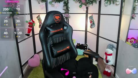 Snapshot of milkycute chatting on 12-20-24, 01:03 milky cute online show from 12-20-24, 01:03