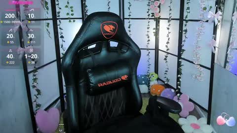 Snapshot of milkycute chatting on 01-26-25, 12:58 milky cute online show from 01-26-25, 12:58