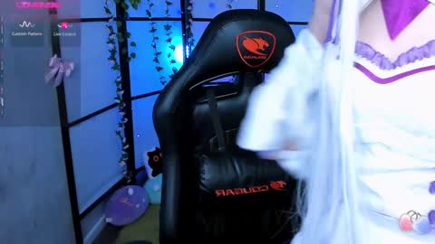 Snapshot of milkycute chatting on 02-08-25, 09:57 milky cute online show from 02-08-25, 09:57