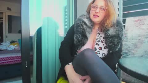 Snapshot of milkykandy chatting on 03-04-25, 01:06 Livia online show from 03-04-25, 01:06