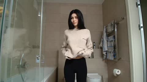 milla bella online show from 01-31-26, 08:51