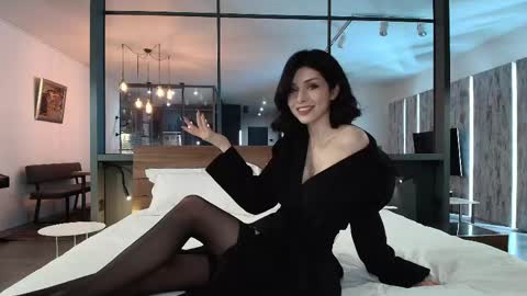 milla bella online show from 04-14-26, 08:37