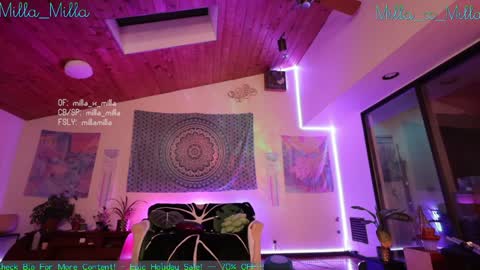 milla_milla online show from 12-23-24, 06:11