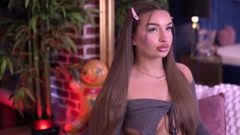 Milla online show from 12-21-25, 07:37