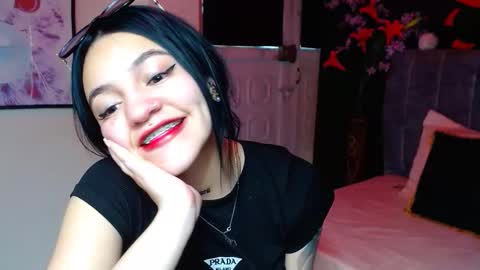 Violeta online show from 11-26-25, 02:29