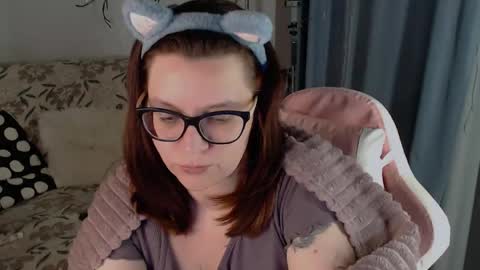Snapshot of millapoolys chatting on 04-24-26, 04:31 Milla online show from 04-24-26, 04:31