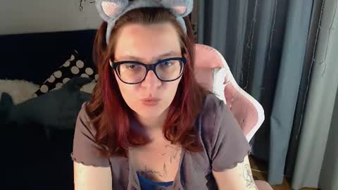 Snapshot of millapoolys chatting on 06-22-26, 05:43 Milla online show from 06-22-26, 05:43