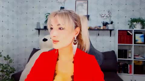 Snapshot of millaxqueen chatting on 09-26-25, 11:14 MillaXQueen online show from 09-26-25, 11:14