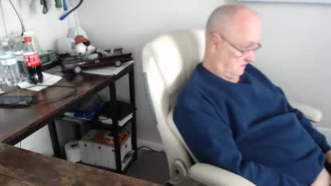 Snapshot of millenium0129 chatting on 01-27-25, 04:33 millenium0129 online show from 01-27-25, 04:33