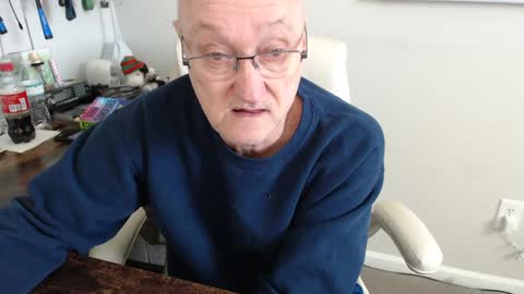 Snapshot of millenium0129 chatting on 02-17-25, 04:26 millenium0129 online show from 02-17-25, 04:26