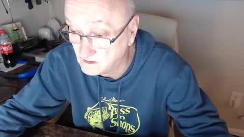 Snapshot of millenium0129 chatting on 02-18-25, 01:10 millenium0129 online show from 02-18-25, 01:10