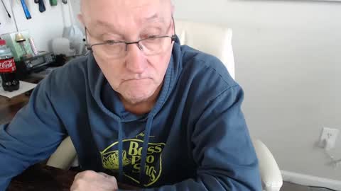 Snapshot of millenium0129 chatting on 02-18-25, 06:04 millenium0129 online show from 02-18-25, 06:04