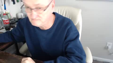 Snapshot of millenium0129 chatting on 02-19-25, 06:32 millenium0129 online show from 02-19-25, 06:32