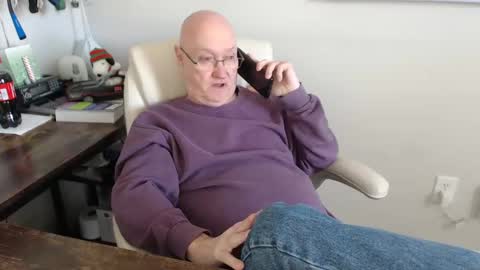 Snapshot of millenium0129 chatting on 02-28-25, 05:26 millenium0129 online show from 02-28-25, 05:26