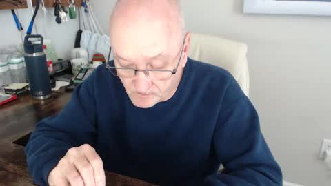 Snapshot of millenium0129 chatting on 10-23-25, 05:12 millenium0129 online show from 10-23-25, 05:12