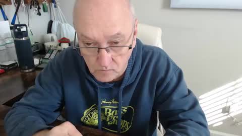 Snapshot of millenium0129 chatting on 11-11-25, 03:12 millenium0129 online show from 11-11-25, 03:12