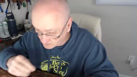 Snapshot of millenium0129 chatting on 12-04-25, 06:16 millenium0129 online show from 12-04-25, 06:16