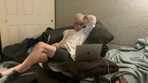 Snapshot of millerjdm chatting on 12-25-24, 02:13 SlimnHungOH online show from 12-25-24, 02:13