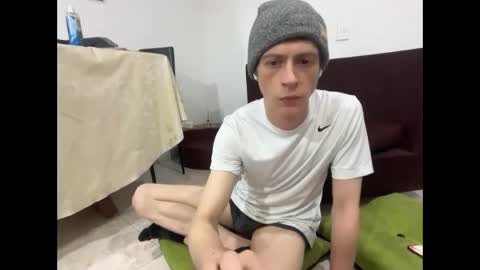 Snapshot of millerjdm chatting on 09-21-25, 06:04 SlimnHungOH online show from 09-21-25, 06:04