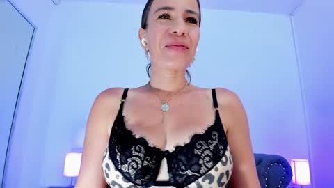 Millie online show from 01-11-25, 05:51