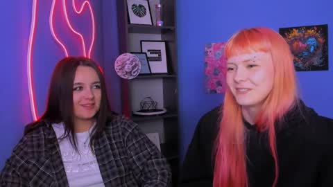 Millie online show from 04-07-26, 03:34