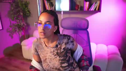 Snapshot of millie_volturi chatting on 07-01-26, 12:51 millie_volturi online show from 07-01-26, 12:51