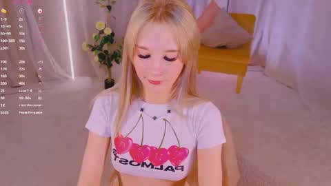Millie  online show from 07-18-26, 10:41