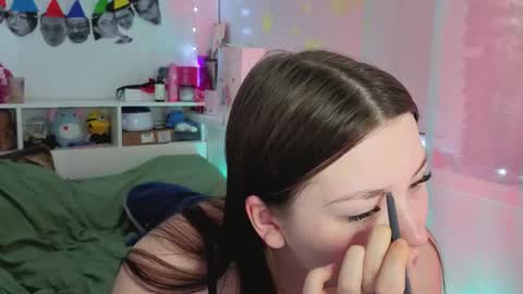 Millie online show from 10-22-25, 04:24