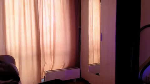 Millie online show from 04-10-26, 09:47