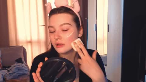 Millie online show from 04-14-26, 04:40