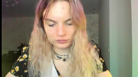 Snapshot of millikira006 chatting on 05-16-26, 07:45 mili-kira online show from 05-16-26, 07:45