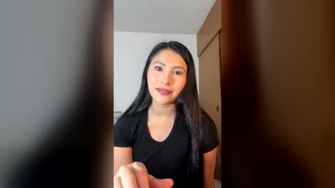 Snapshot of milly__taylorrr07 chatting on 06-14-26, 09:06 milly__taylorrr07 online show from 06-14-26, 09:06