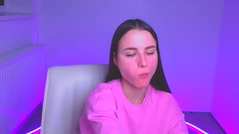 Milly online show from 12-16-24, 03:32