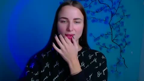 Milly online show from 12-18-25, 07:03