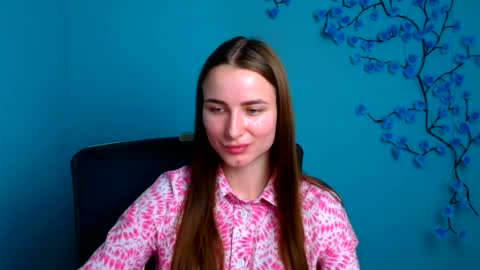 Snapshot of milly_liss chatting on 06-26-26, 06:07 Milly online show from 06-26-26, 06:07