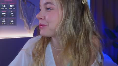 Milly    online show from 10-14-25, 06:58