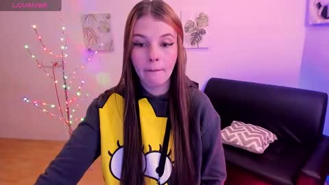 Milly online show from 03-06-25, 01:35