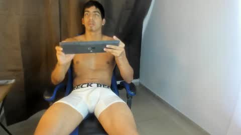 Milo online show from 04-13-26, 08:14