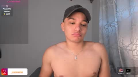 Snapshot of milo_saints chatting on 11-22-25, 04:55 Milo Saints online show from 11-22-25, 04:55