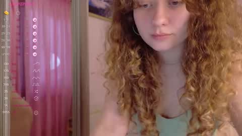 Snapshot of milounee chatting on 02-26-26, 01:54 milounee online show from 02-26-26, 01:54