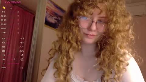 Snapshot of milounee chatting on 03-04-26, 05:30 milounee online show from 03-04-26, 05:30