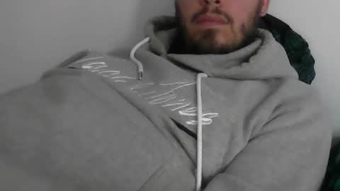 Snapshot of milowww1601 chatting on 12-14-24, 02:42 milowww1601 online show from 12-14-24, 02:42