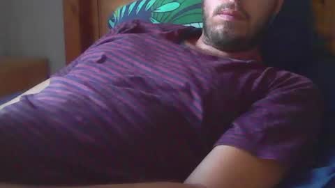 Snapshot of milowww1601 chatting on 07-10-26, 05:23 milowww1601 online show from 07-10-26, 05:23
