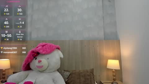 Snapshot of milu_gomez chatting on 02-04-25, 10:55 Milu Gomez online show from 02-04-25, 10:55