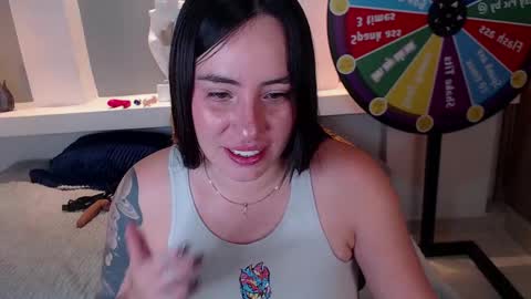 Snapshot of milu_w4llace chatting on 03-11-25, 01:59 Milu Wallace online show from 03-11-25, 01:59