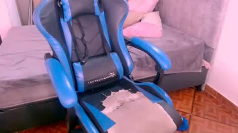 miluu_444 online show from 06-11-26, 10:41