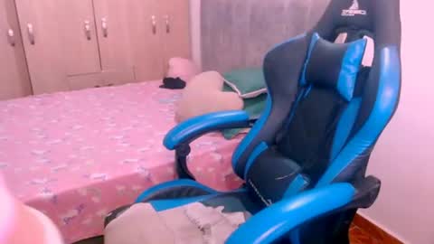 miluu_444 online show from 06-24-26, 01:37