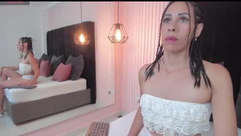 Snapshot of miluu_starr chatting on 02-23-26, 12:02 miluu online show from 02-23-26, 12:02